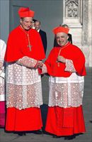 ... e con il suo predecessore a Milano, il cardinale Carlo Maria Martini.