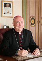 Monsignor Giovanni Giudici, vescovo di Pavia e presidente di Pax Christi Italia.