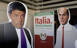 Le sagome di Matteo Renzi e Pierluigi Bersani a un congresso del Pd.