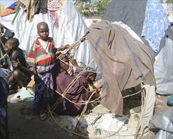 Profughi somali della recente carestia in Corno d'Africa (Foto AP).