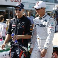 Vettel e Schumacher, il futuro e il passato dell'automobilismo tedesco.