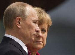 Vladimir Putin e Angela Merkel (Reuters).