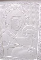 Il risultato finale dell'icona della Vergine custodita nel Santuario di San Luca, ricoperta di marmo bianco ma con un cuore multimediale.