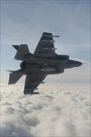 Il cacciabombardiere F-35 Joint Strike Fighter prodotto dalla Lockheed Martin. Ffoto Ansa.