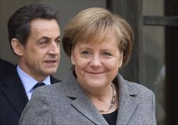 Angela Merkel e Nicolas Sarkozy.