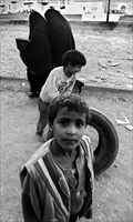 Uno scatto di Scianna dallo Yemen (© Sanàa, Repubblica dello Yemen, 1999).