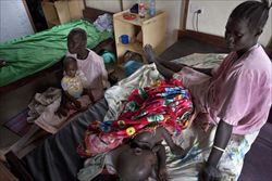 Il centro per la cura della malnutrizione infantile di Gogrial (Sud Sudan).