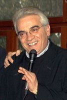 Don Vinicio Albanesi (foto del servizio: Ansa).
