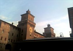 Il Castello estense di Ferrara (Ansa).