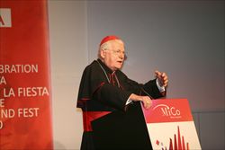 Il cardinale angelo Scola durante la conferenza stampa (foto Scapolan)