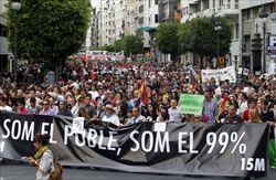 La marcia degli Indignados a Valencia (Reuters.)