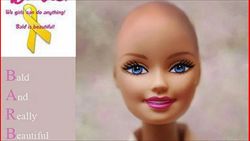 L'immagine della "Barbie calva" usata per la campoagna su Facebook.