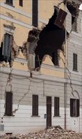  Il municipio del paese gravemente lesionato per il sisma a Sant'Agostino, Ferrara (Ansa).