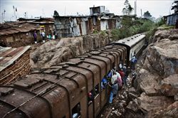Il quartiere di Kibera, a Nairobi, in Kenya (foto di Francesco Zizola).