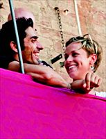 Federica Pellegrini e Filippo Magnini, due cuori e una piscina. (foto Ansa)