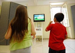 Una partita con la Wii a Fiuggi 2011