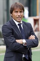 Antonio Conte, allenatore della Juventus (questa foto: Reuters; foto di copertina: Ansa).