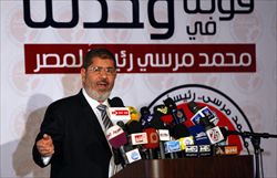 Mohammed Morsi, leader della Fratellanza Musulmana, attuale guida politica del Paese. (Ansa)