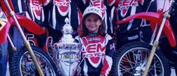 Chiara Fontanesi, ancora bambina ma già campionessa si motocross.