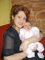 Laura Dal Zotto (42 anni) con la piccola Isabel.