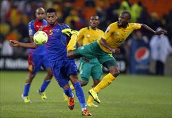 Un'azione dell'incontro tra Capo Verde e Sud Africa, partita di apertura del torneo (Reuters).