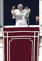 Il Papa all'Angerlus. Foto Reuters.