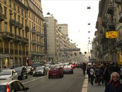 Corso Buenos Aires, a Milano, cantata da Lucio Dalla.