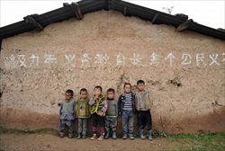 Bambini cinesi della provincia dello Sichuan. Foto Reuters.