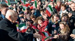 Napolitano nel corso di una delle manifestazioni che celebrano l'Unità d'Italia (Afp/Getty).)