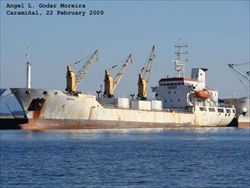 La nave "21 ottobre II", sospettata di trasportare armi per traffici internazionali illeciti.