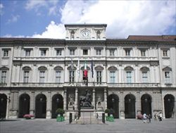 Una veduta esterna del Municipio di Torino