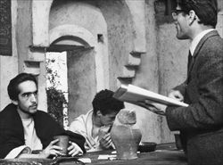 Un momento delle riprese del film di Pier Polo Pasolini Il vangelo secondo Matteo. Questa fotografia e quella di copertina sono di Domenico Notarangelo.