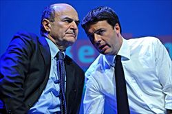 Matteo Renzi e Pier Luigi Bersani.