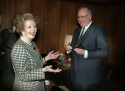 Margaret Thatcher con il Cancelliere tedesco Helmut Kohl