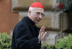 Il cardinale Angelo Bagnasco. Foto Reuters. 