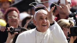 Papa Francesco durante l'udienza generale di mercoledì 5 giugno. Foto Reuters. 